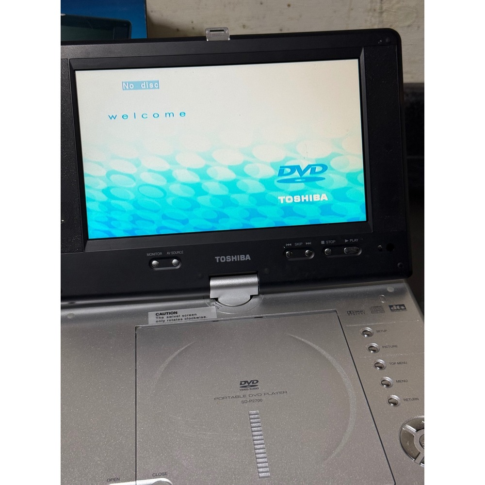 Toshiba SD-P2700 Portable DVD Player 8.9in Widescreen ColorStream Pro Silver - Picture 7 of 11